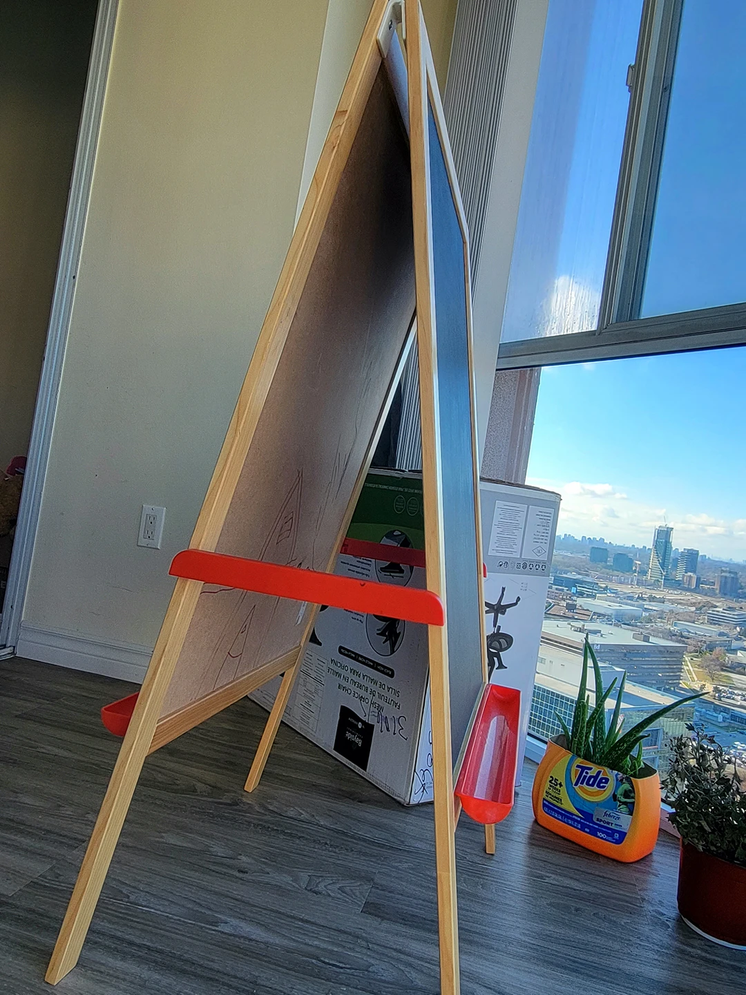 Easel for kids