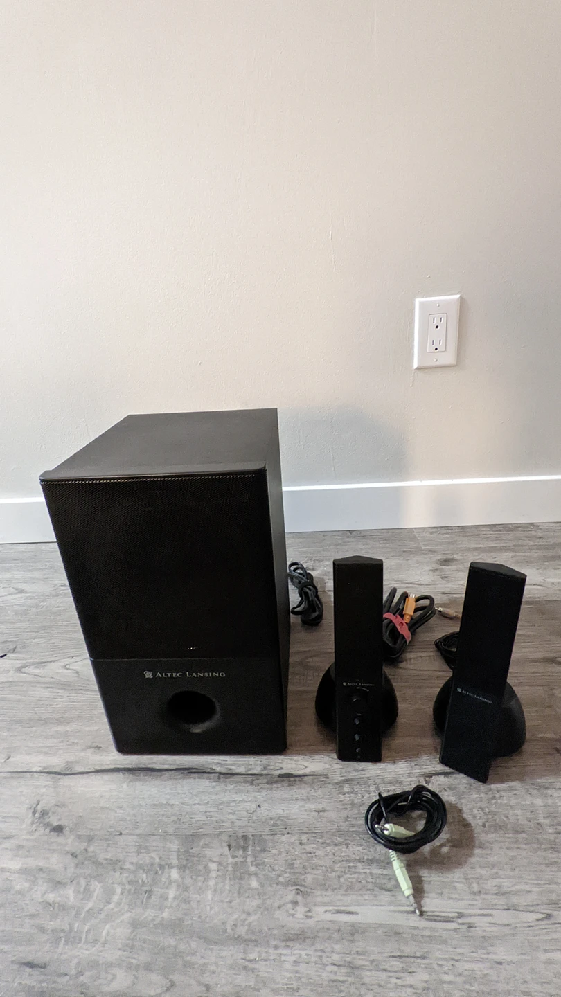 Altec Lansing Computer Speakers w Subwoofer - Fair Condition