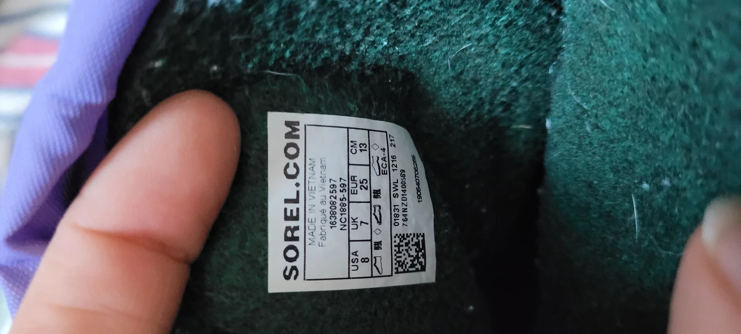 sorel 8T toddler winter boots - photo 3