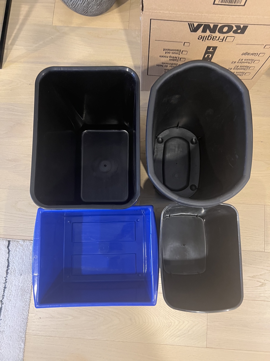 Recycling bin and garbage bins #freecycle - photo 2