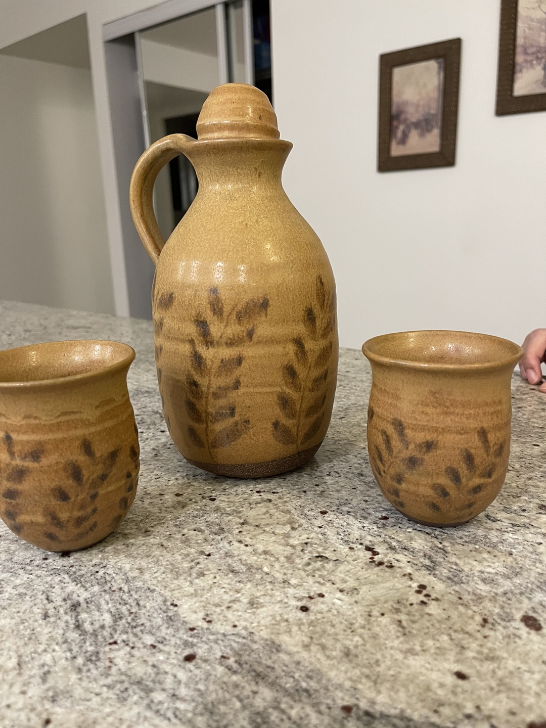 Clay wine carafe with 2 cups thumbnail