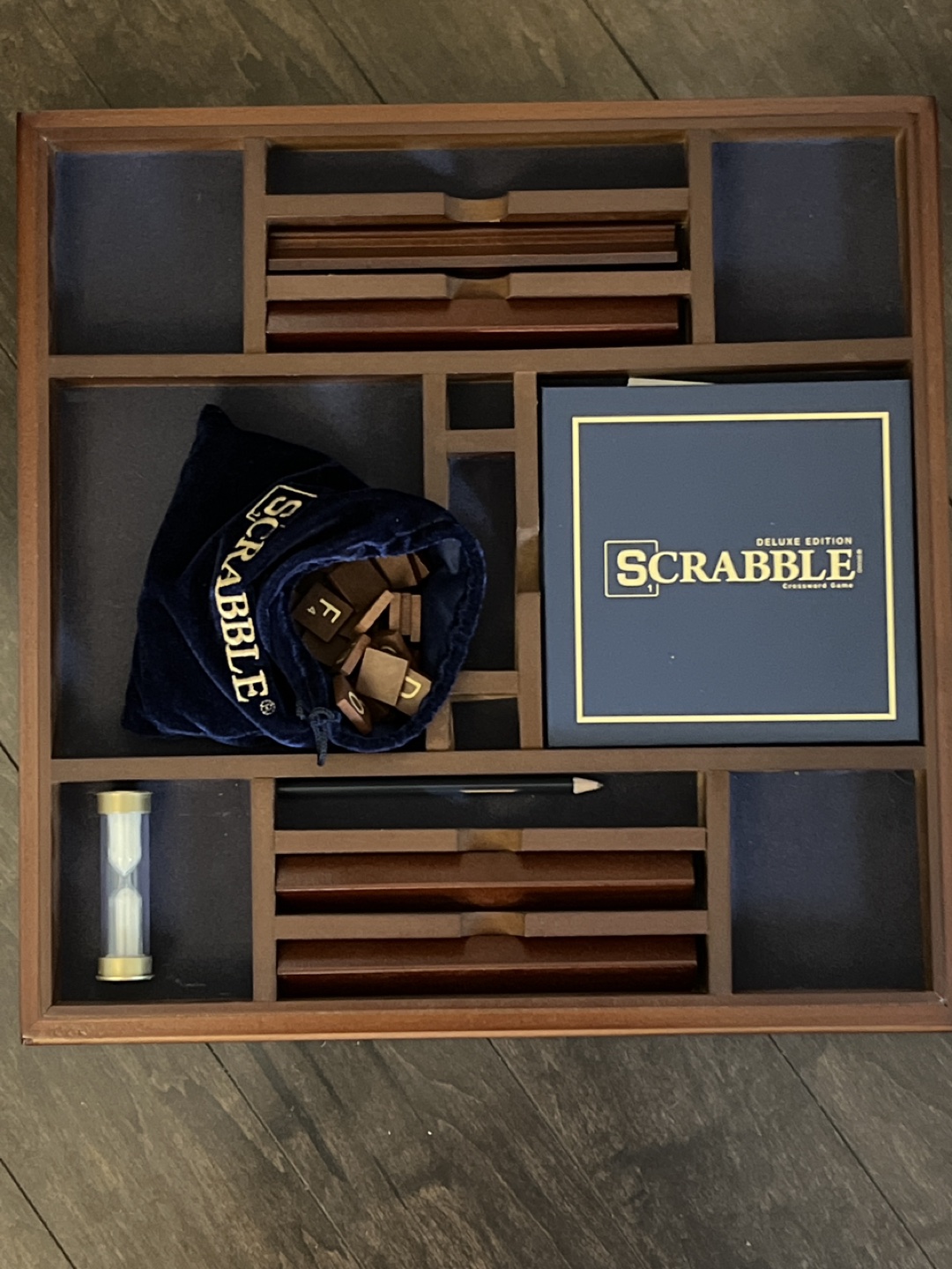 Elegant Scrabble Game Board image indicator(3)