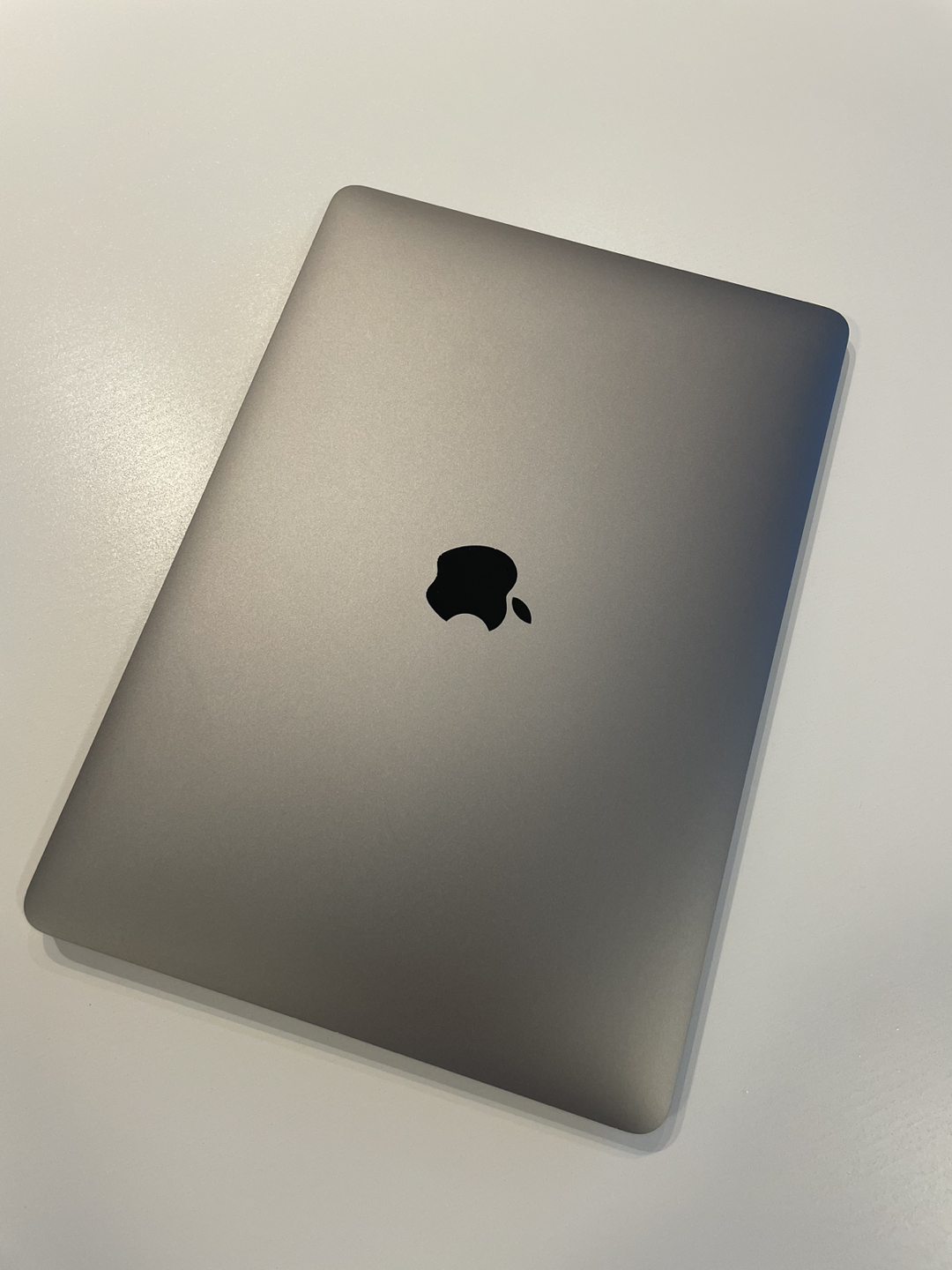 MacBook Air (2018) image indicator(2)