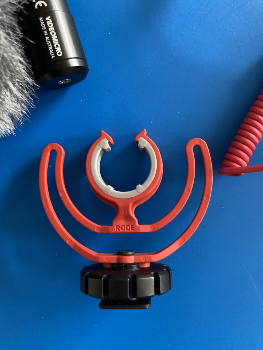 Rode VideoMicro Compact On-Camera Microphone image indicator(4)