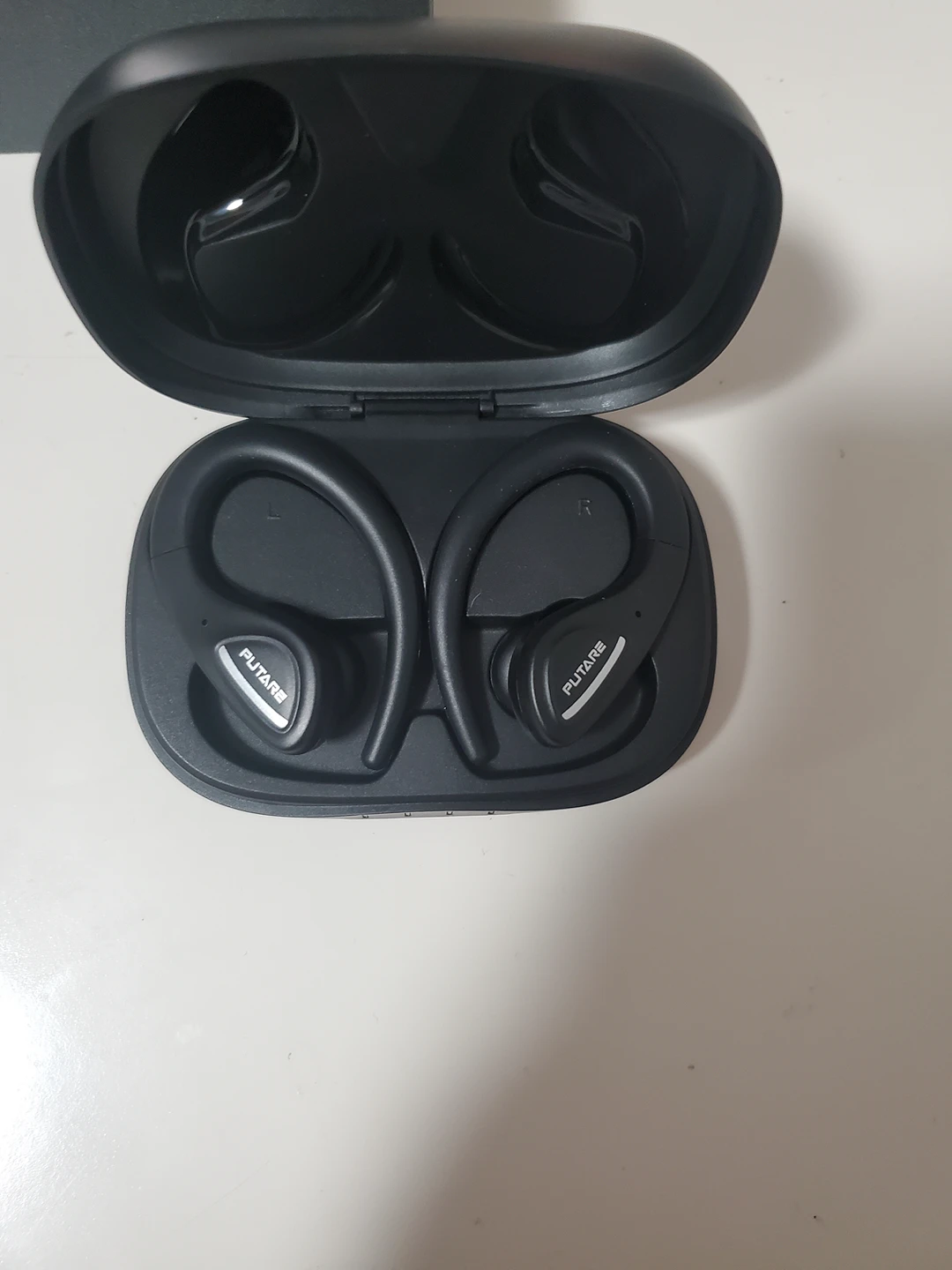 Wireless Bluetooth Headphones - photo 2