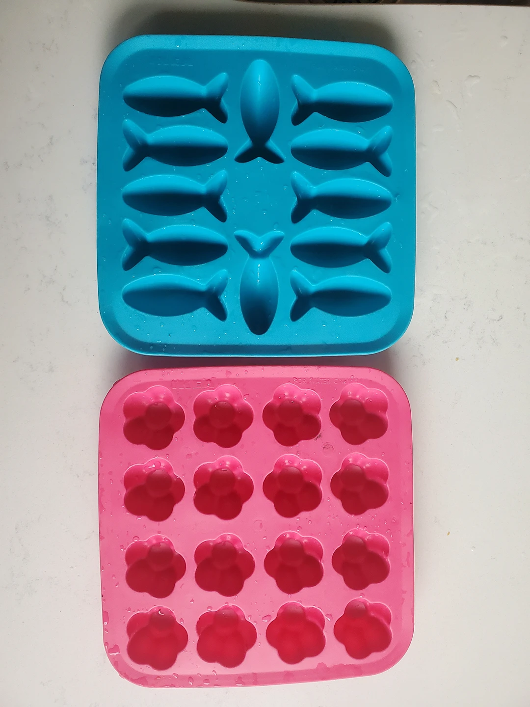 Ice cube tray - giving away as not using