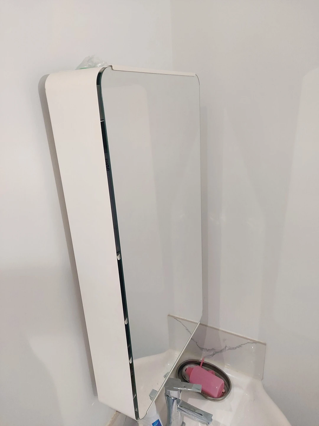 Ikea bathroom drug cabinet with mirror - photo 5
