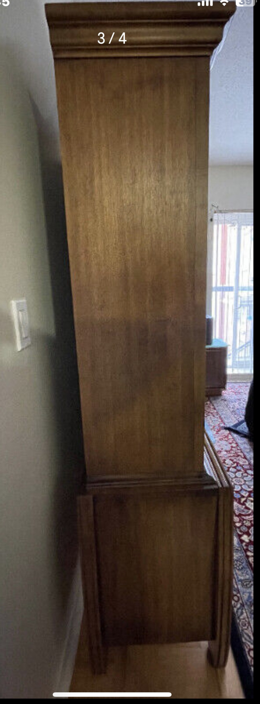 Vintage Wooden Hutch / Display Cabinet - photo 2