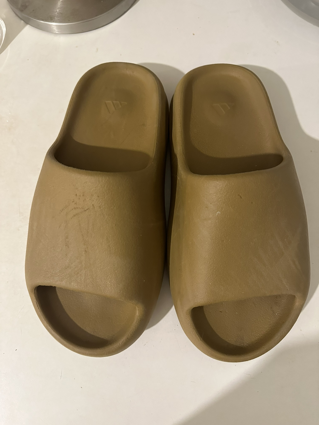 Yeezy slide thumbnail