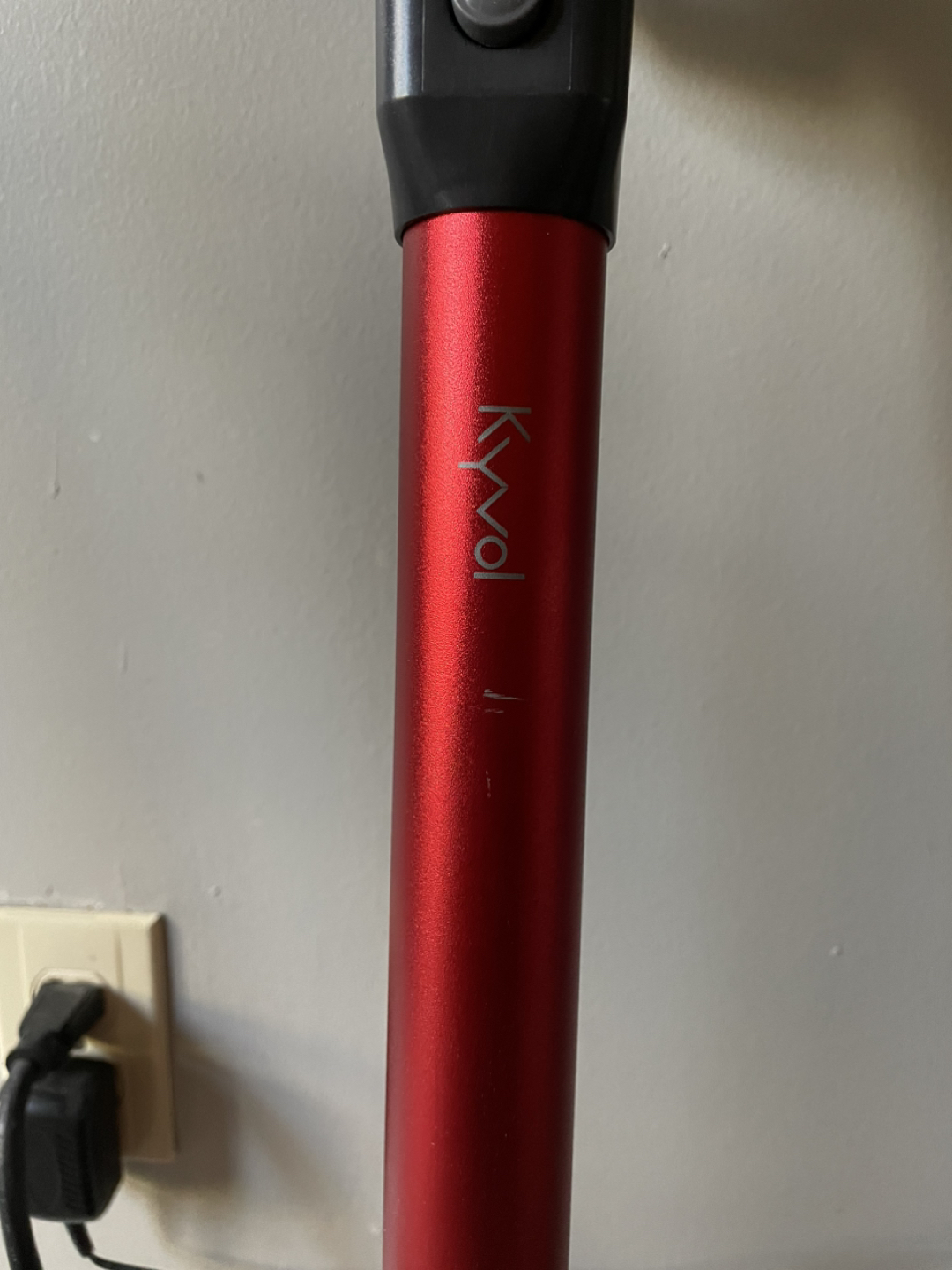 Cordless Vacuum Cleaner - photo 2