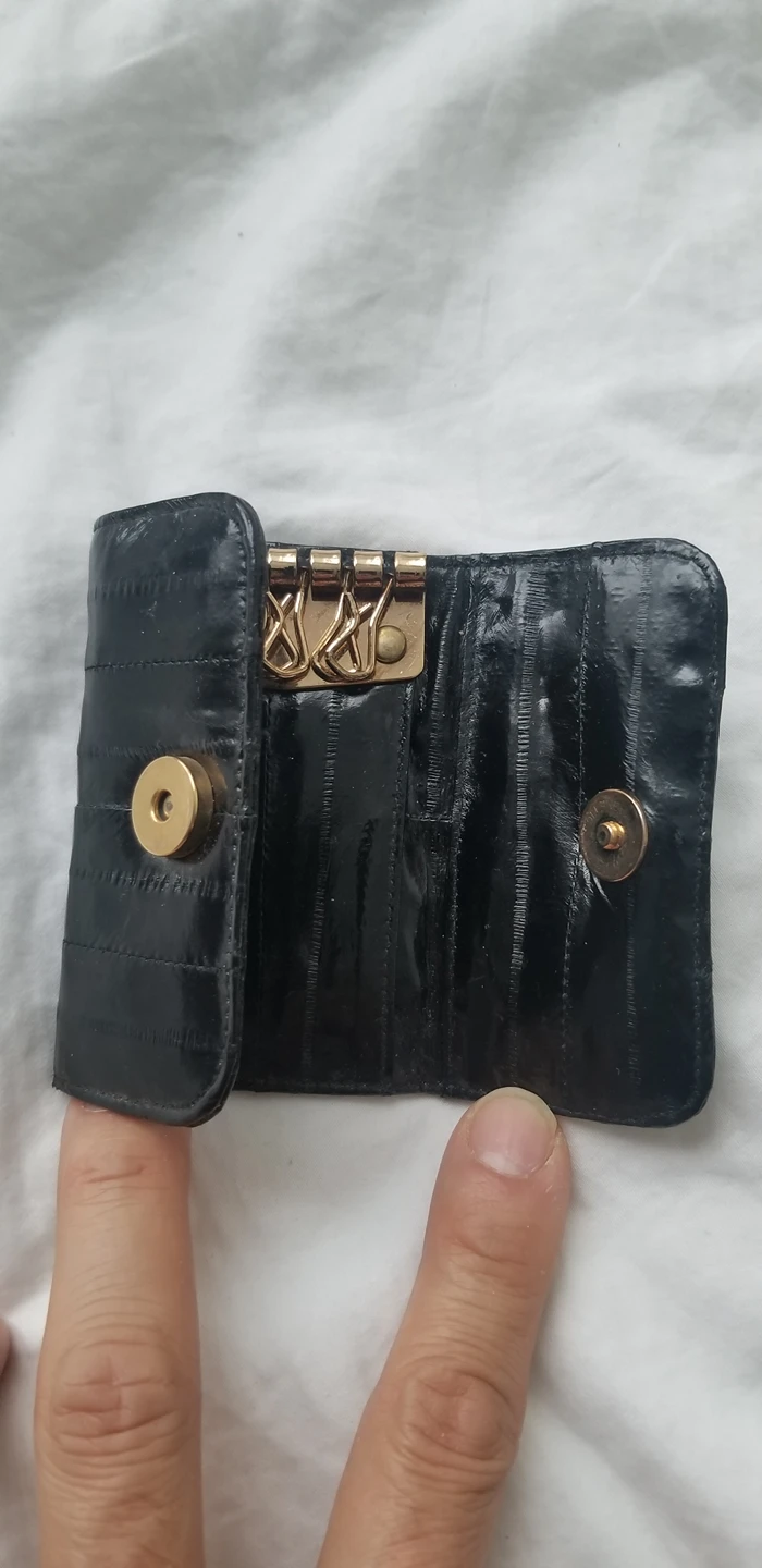 Vintage eel skin key holder NEW image indicator(2)