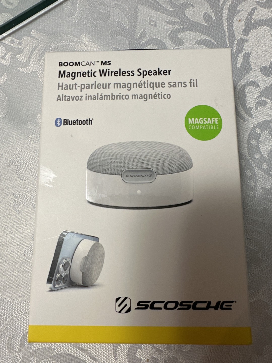Magnetic Wireless speaker thumbnail