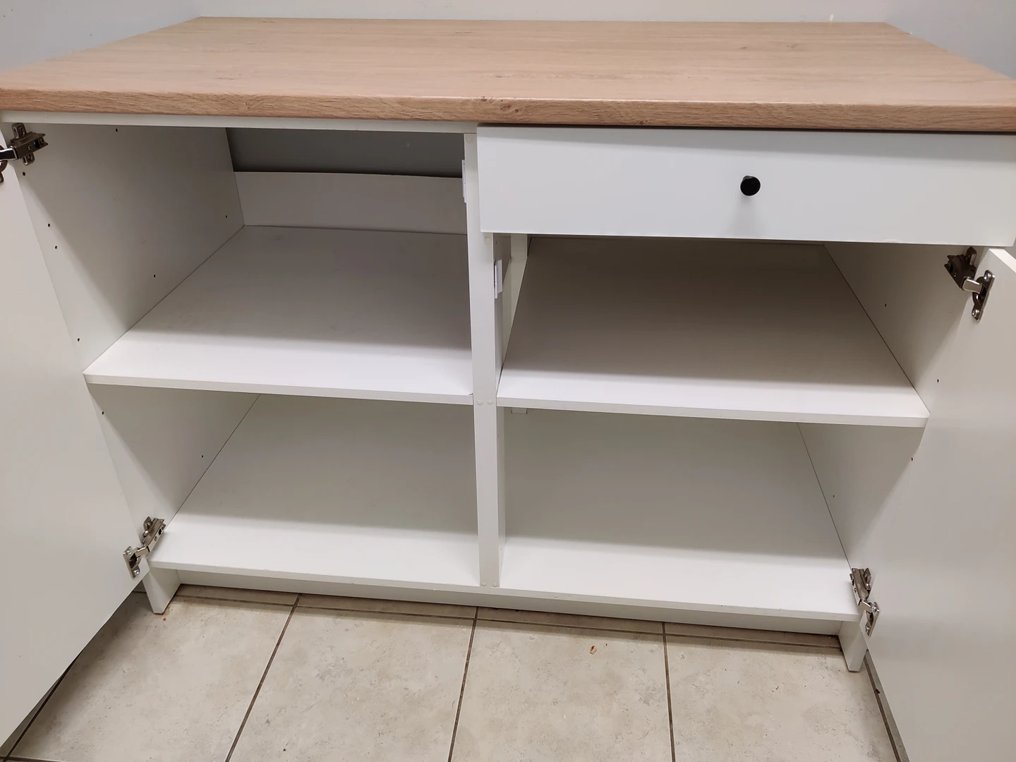 Kitchen cabinet with doors and drawers - photo 3