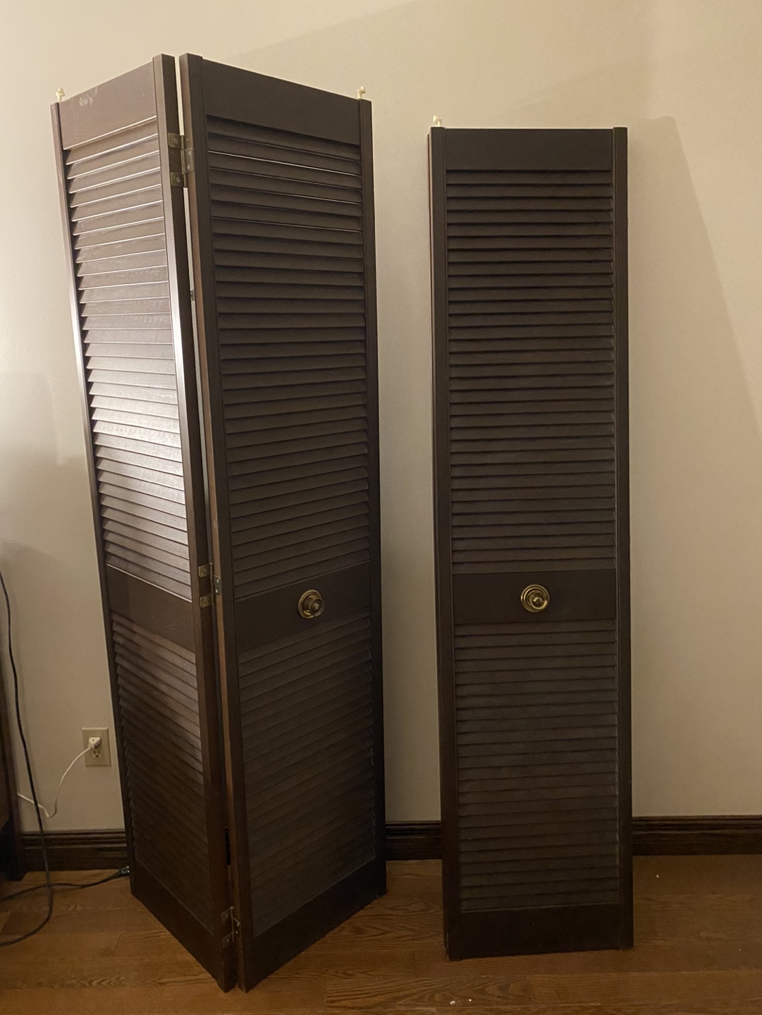 Bi fold interior wood doors - photo 2