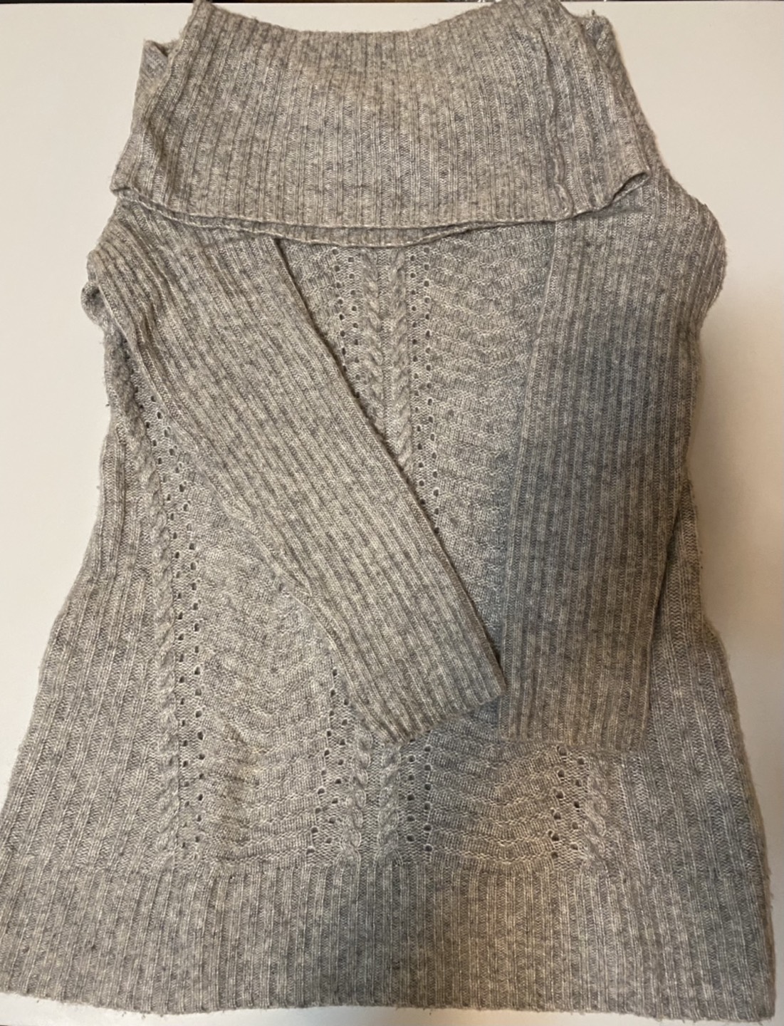 Grey sweater thumbnail