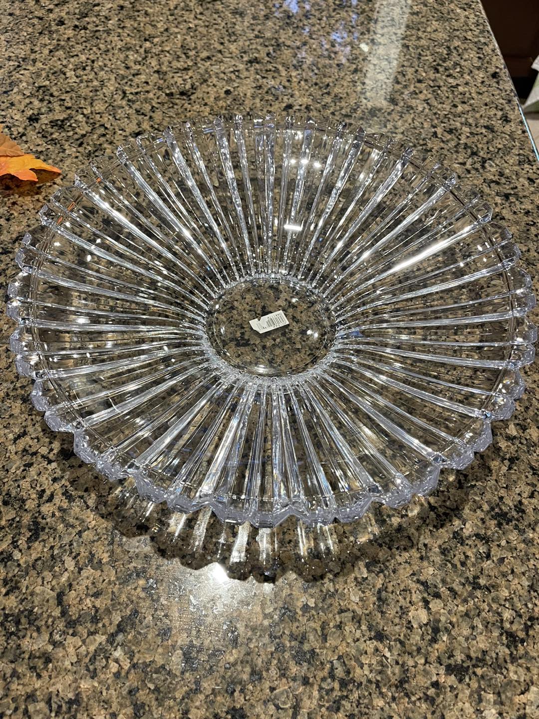 Giftable First Avenue Crystal Decorative Bowl w Ribbed Design