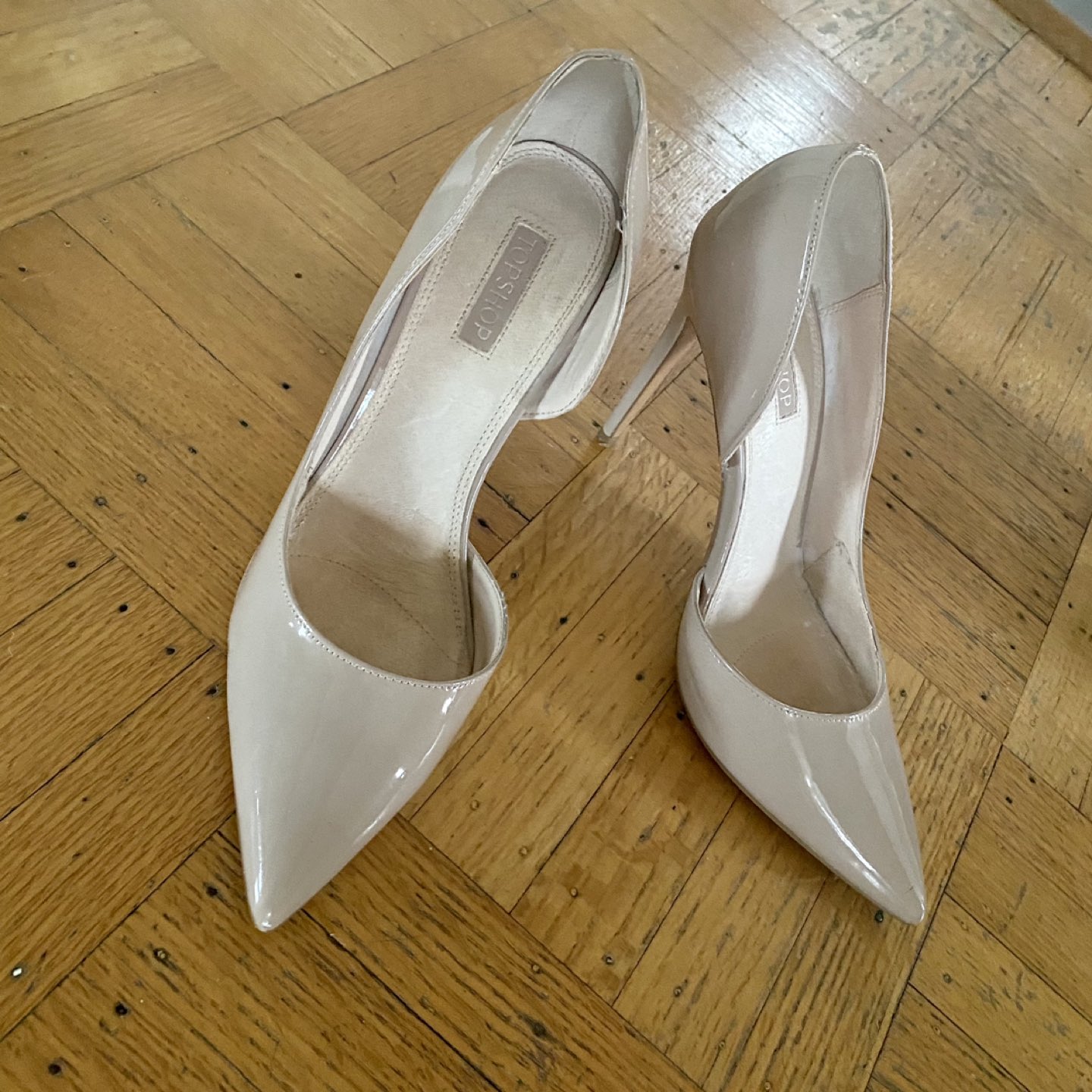 VARIOUS SHOES, BOOTS AND HEELS CLOSET CLEANOUT - photo 5