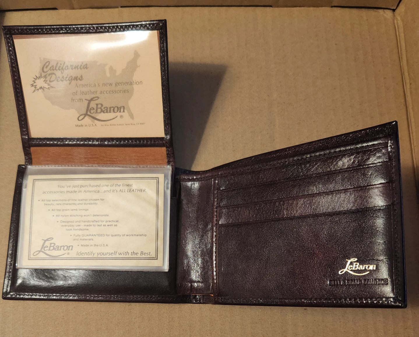Leather wallet with removable card holder image indicator(2)