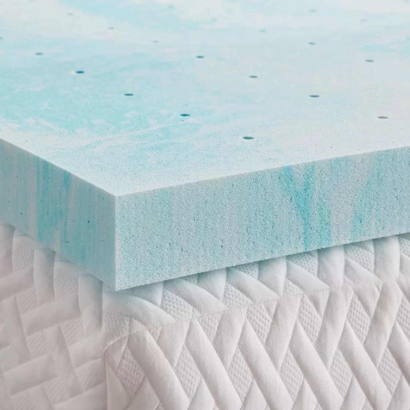 3" Gel Memory Foam Mattress Topper (Twin Bed) thumbnail