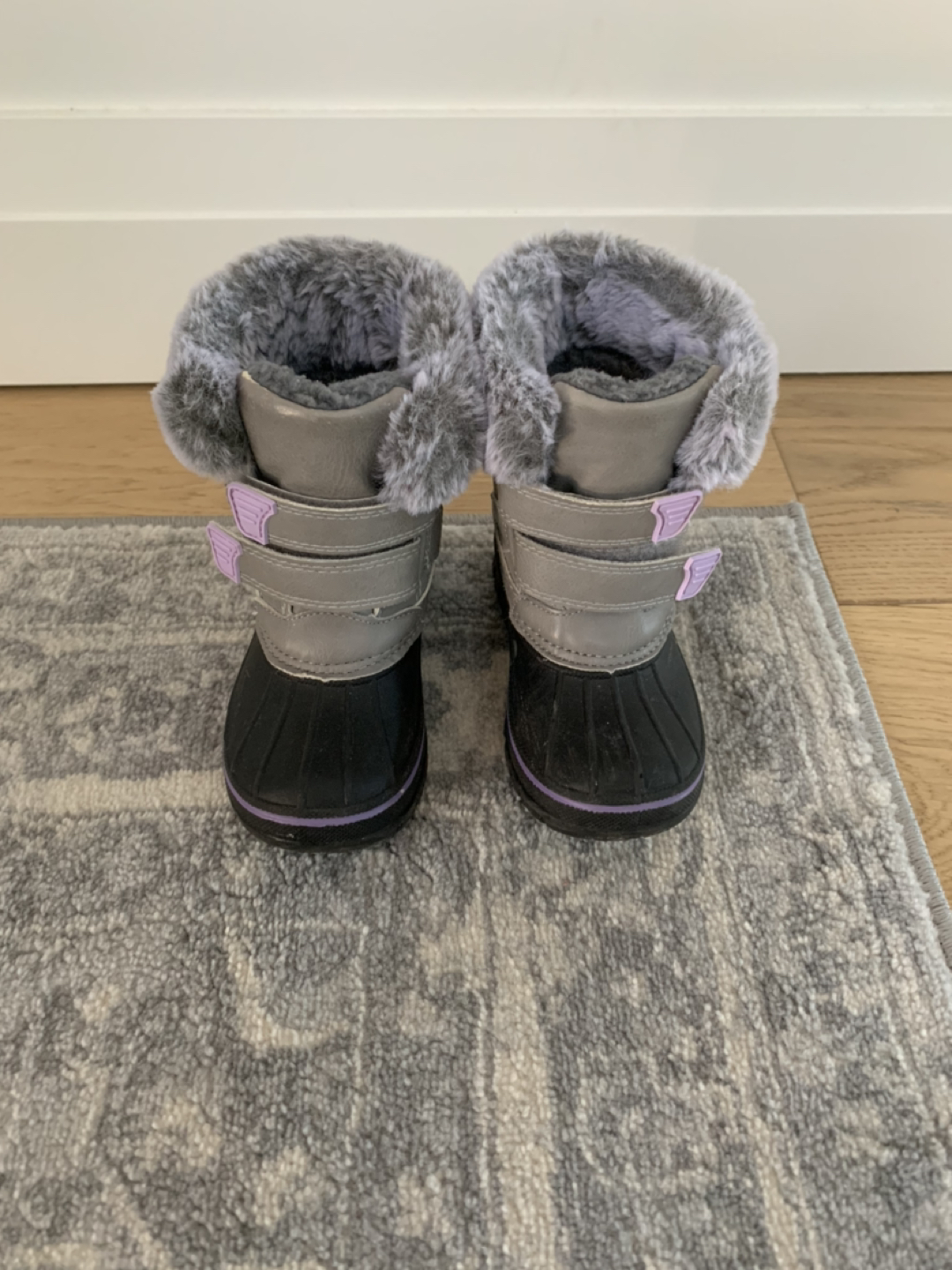 Toddler snow boots sz 7 Joe fresh thumbnail