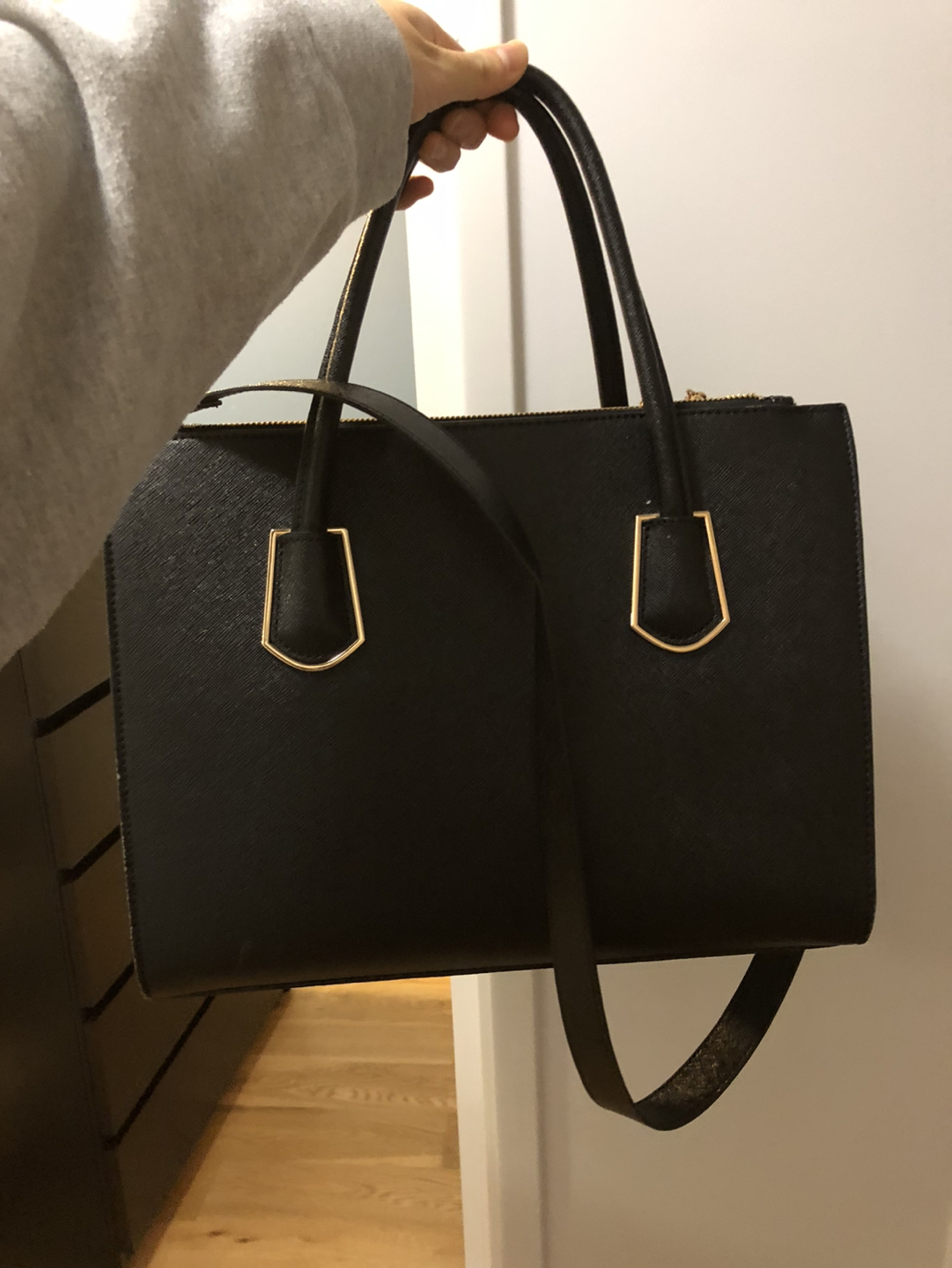 H&M tote bag