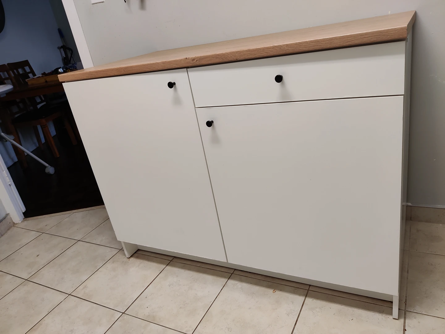 Kitchen cabinet with doors and drawers - photo 2