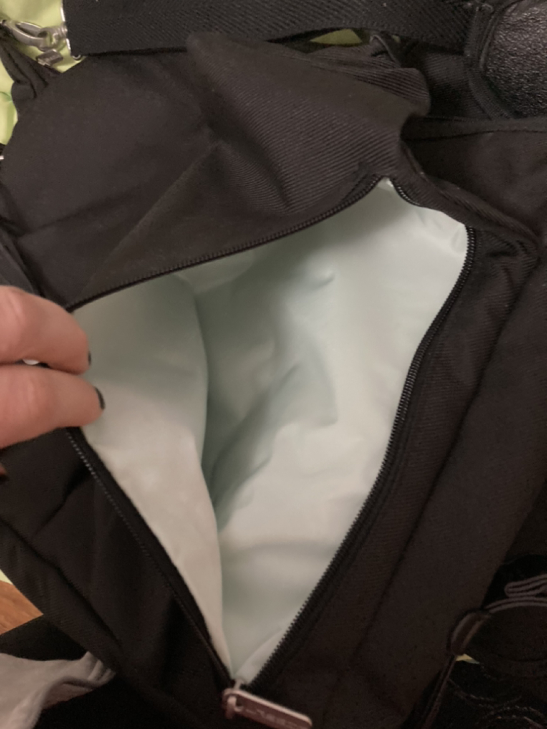 Lassig neckline diaper bag - photo 4