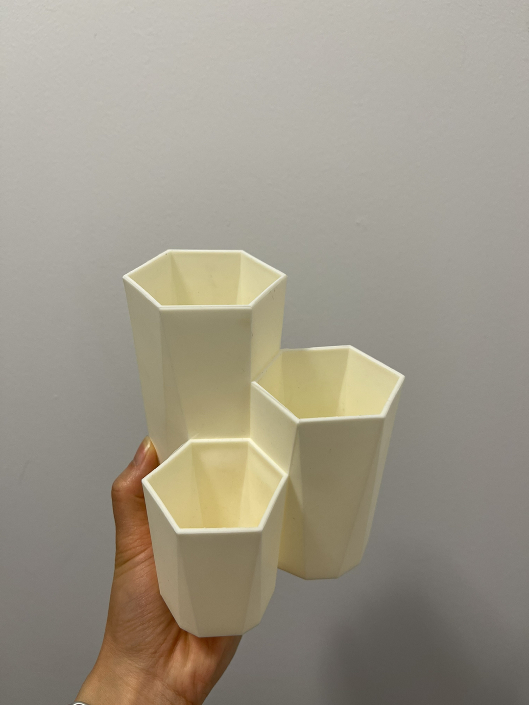 Desk organizer