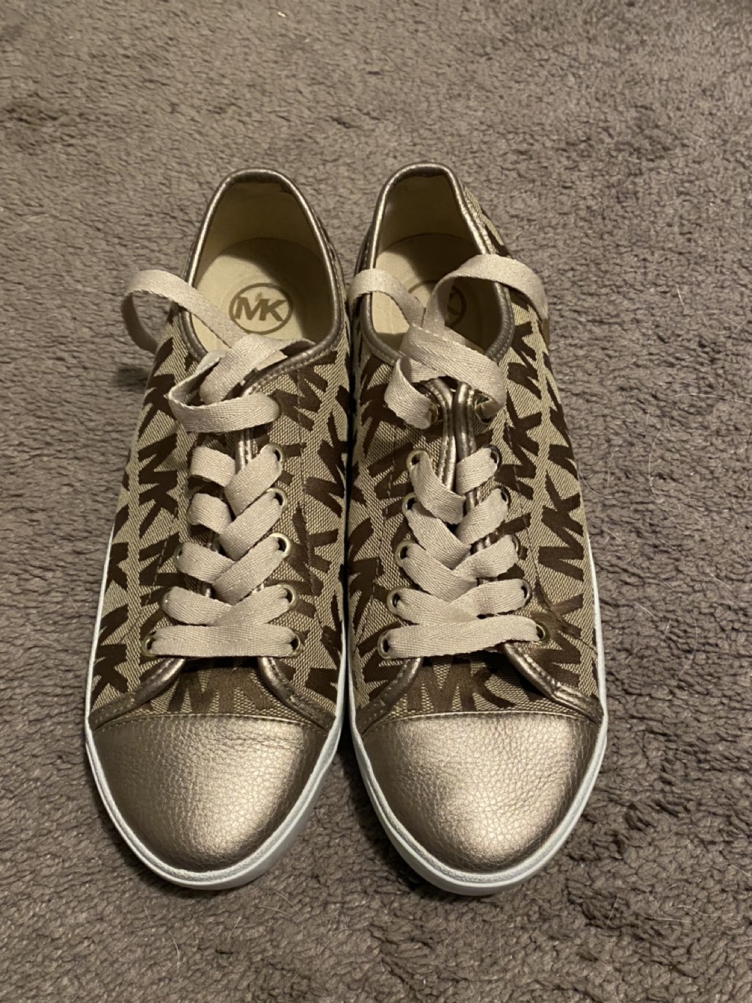 Women’s Michael Kors Sneakers brand new