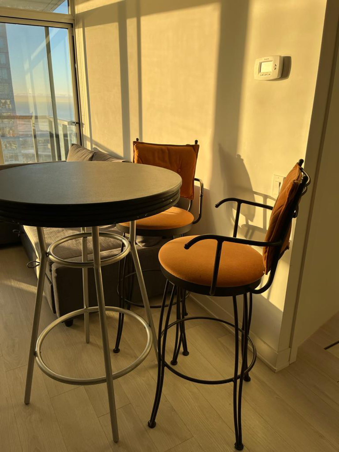 Stylish dining table with three highchairs - photo 2