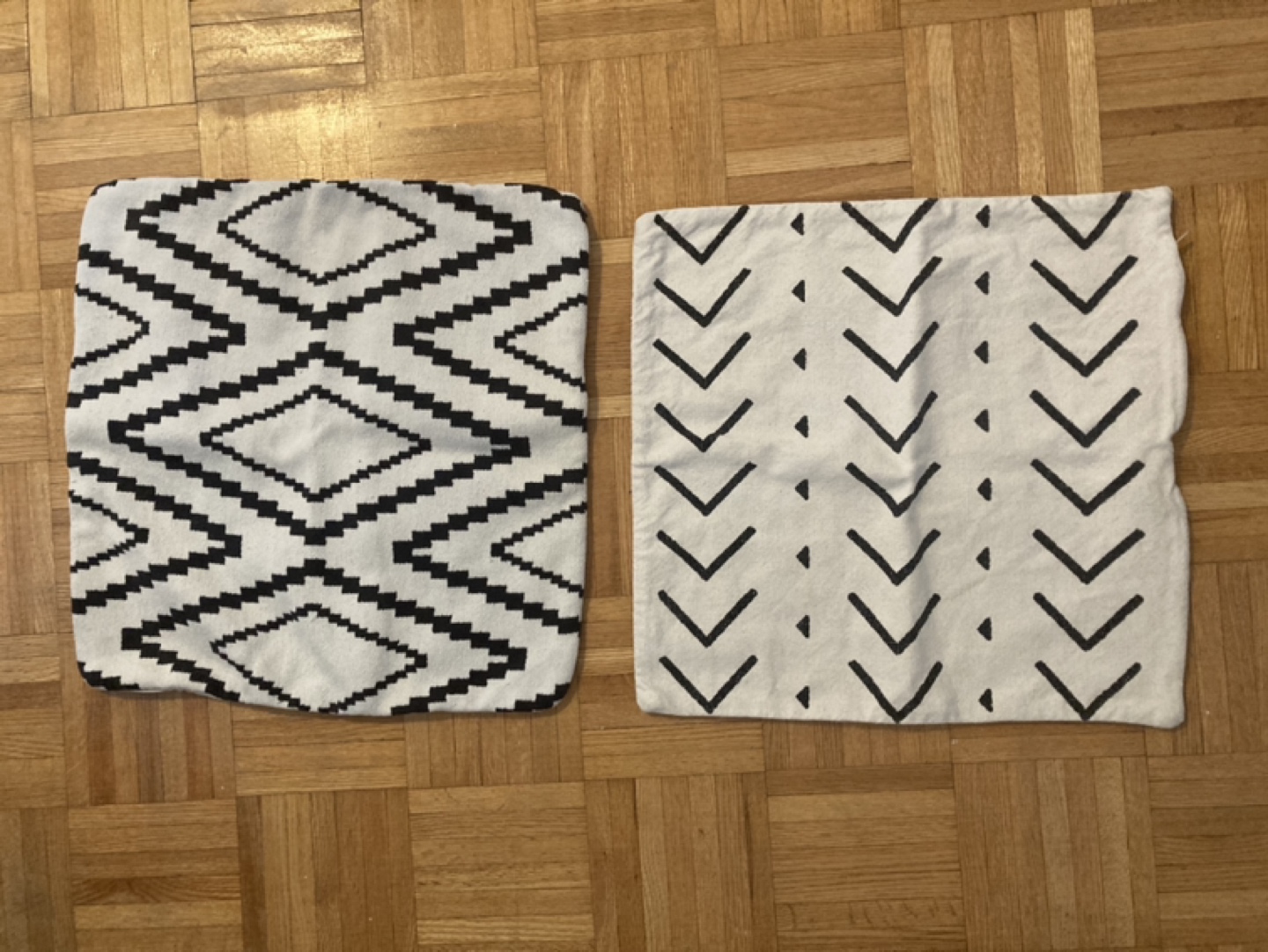 Throw pillow cushion covers thumbnail