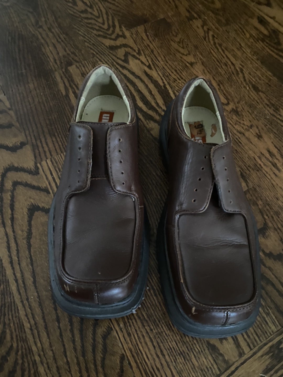 Mens leather shoes. New size 9 1/2 💝 image indicator(3)