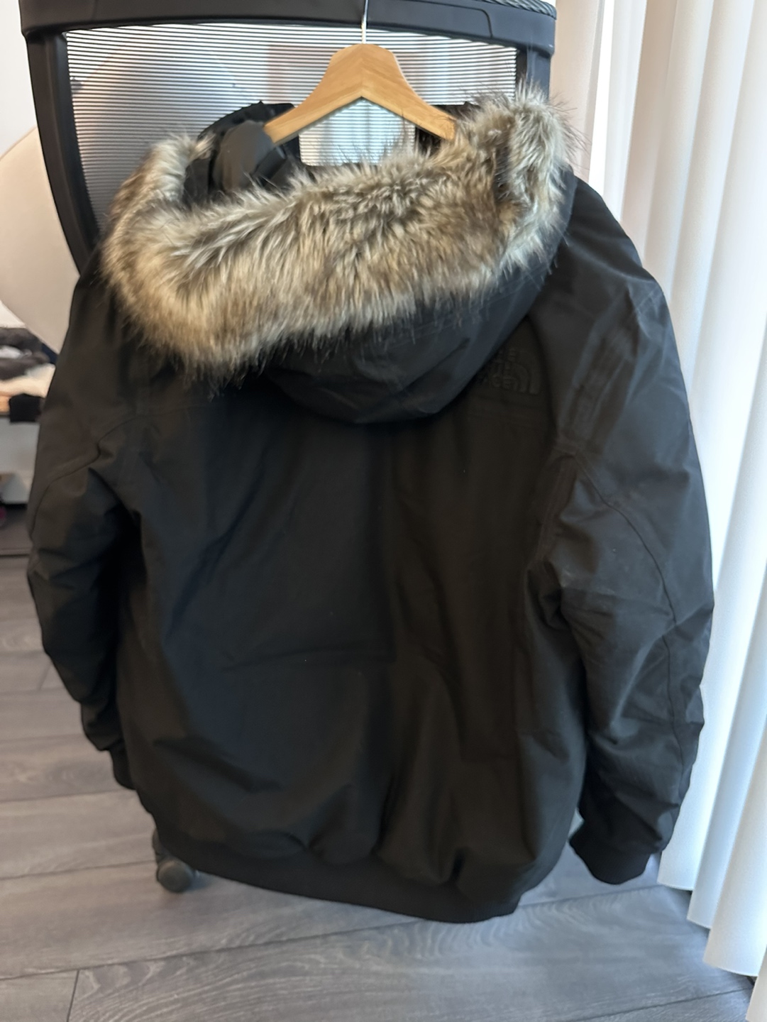 north face winter jacket BRAND NEW - photo 3