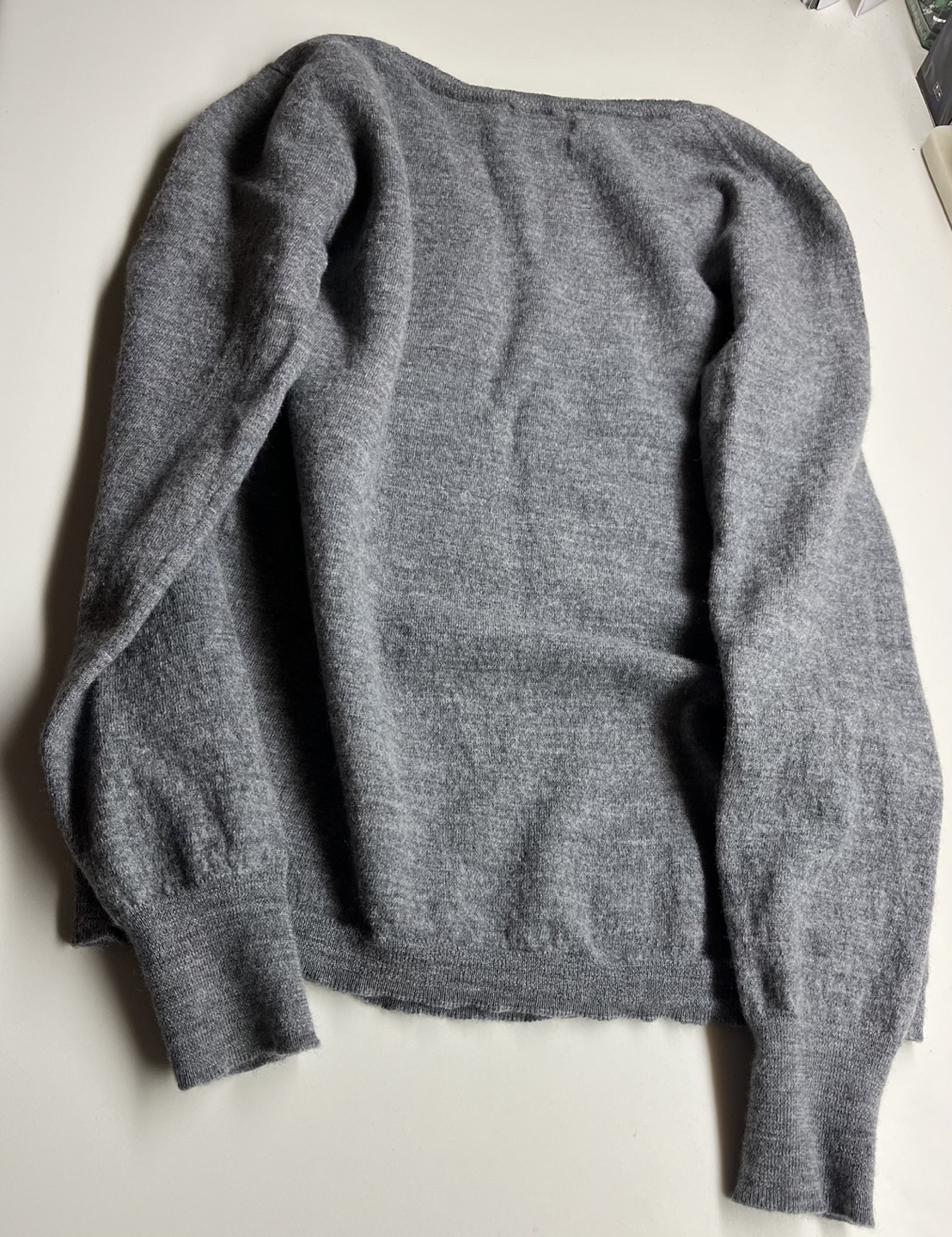 JYN 100% Extra Fine Merino wool sweater - Size S/P - photo 3
