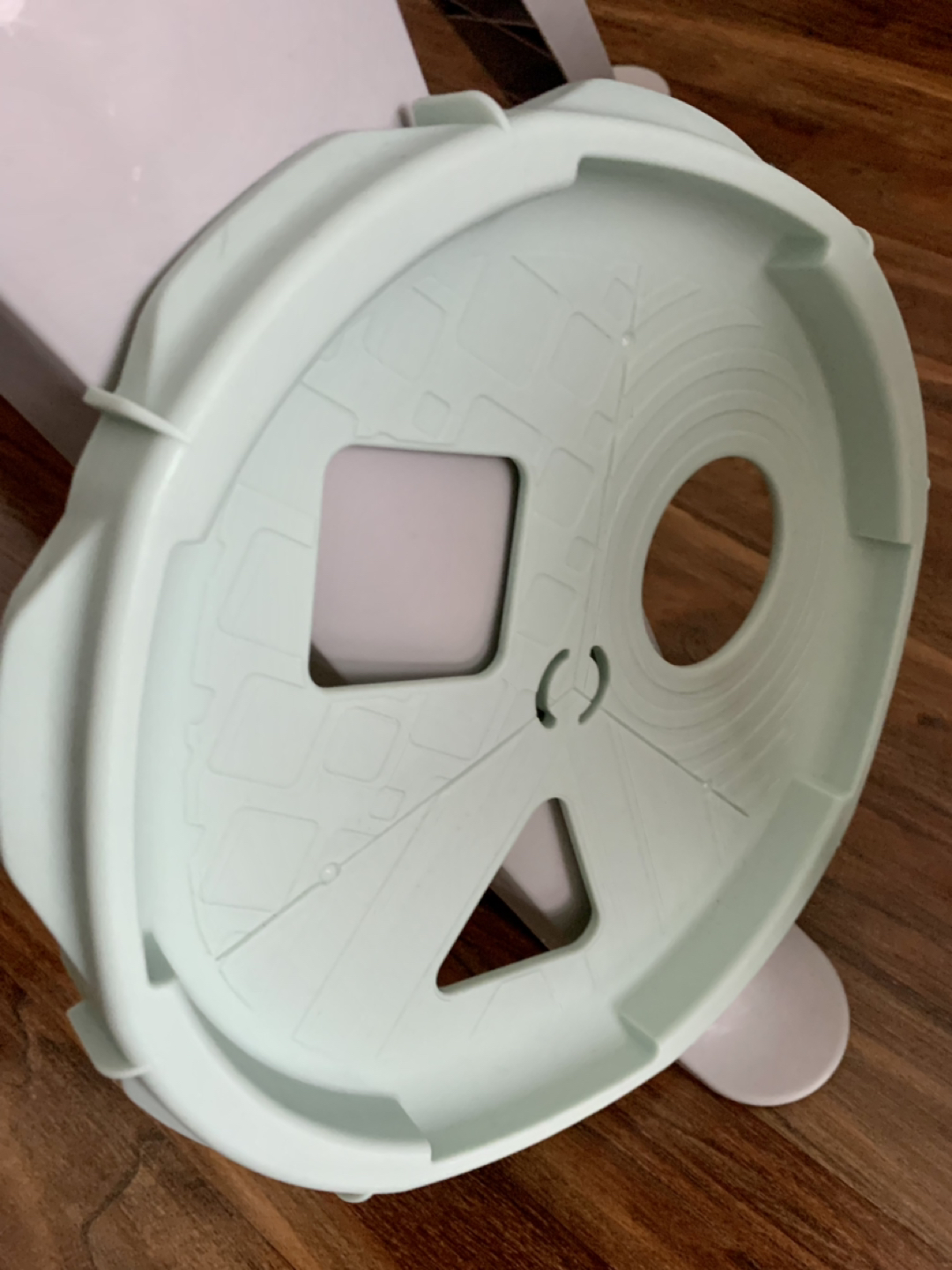 Fisher-Price 3-in-1 Spin & Sort Activity Center image indicator(4)