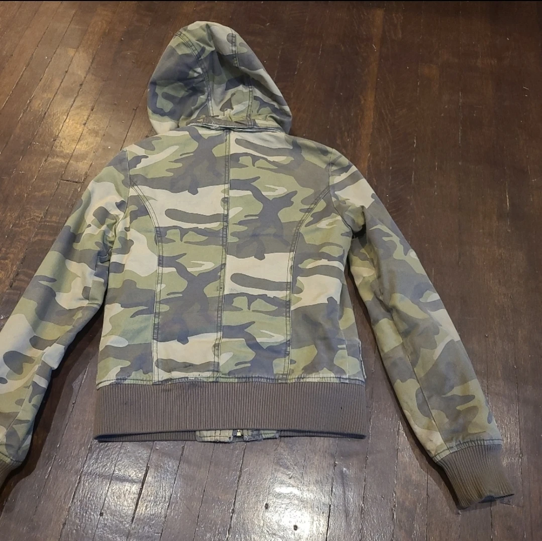 Artizia Camouflage Jacket (small) - photo 2