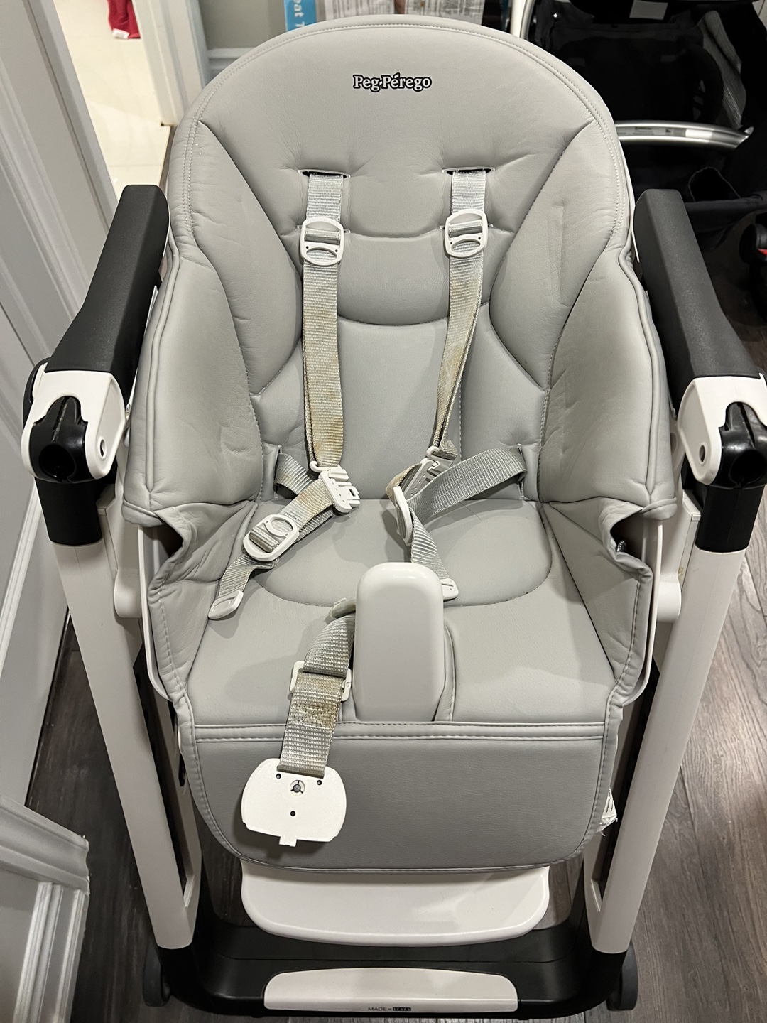 Pegpreggo high chair - photo 5