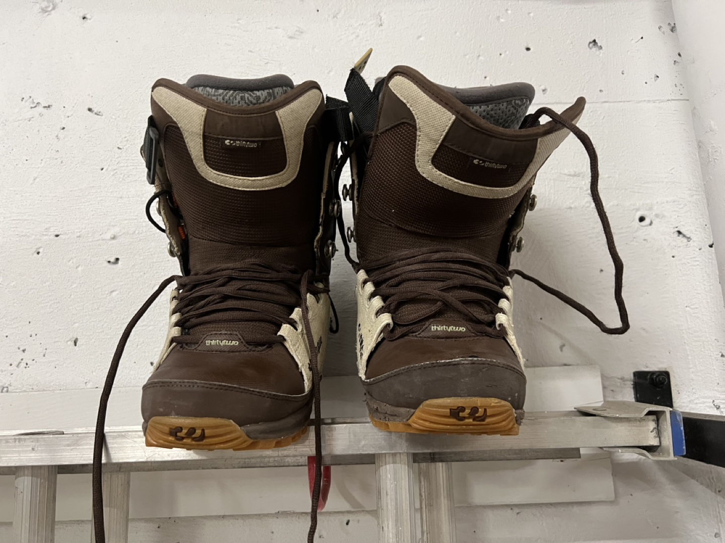 Thirtytwo Snowboard Boots (Size 8) thumbnail