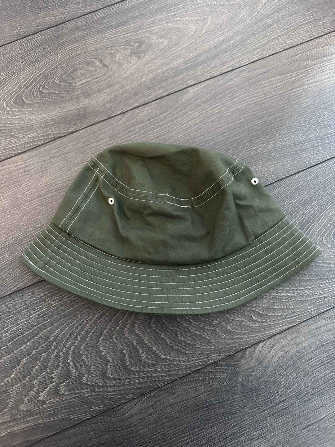 Bucket hat thumbnail
