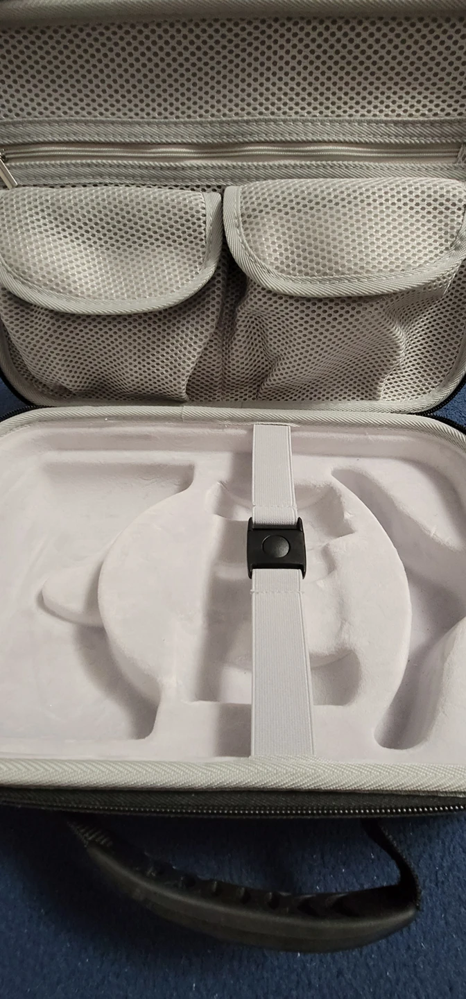 Oculus Quest carrying case with headstrap image indicator(2)