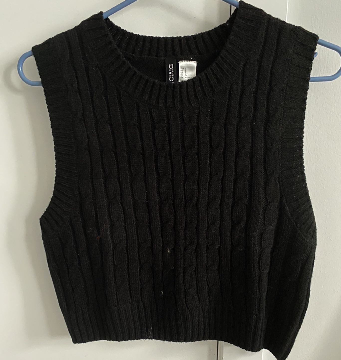 Vest by H&M thumbnail