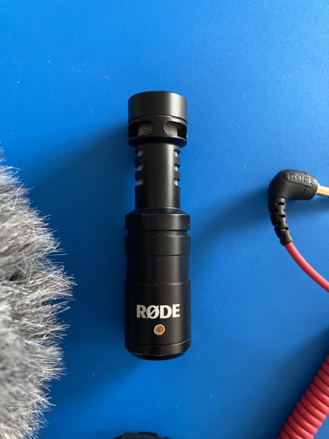 Rode VideoMicro Compact On-Camera Microphone image indicator(2)