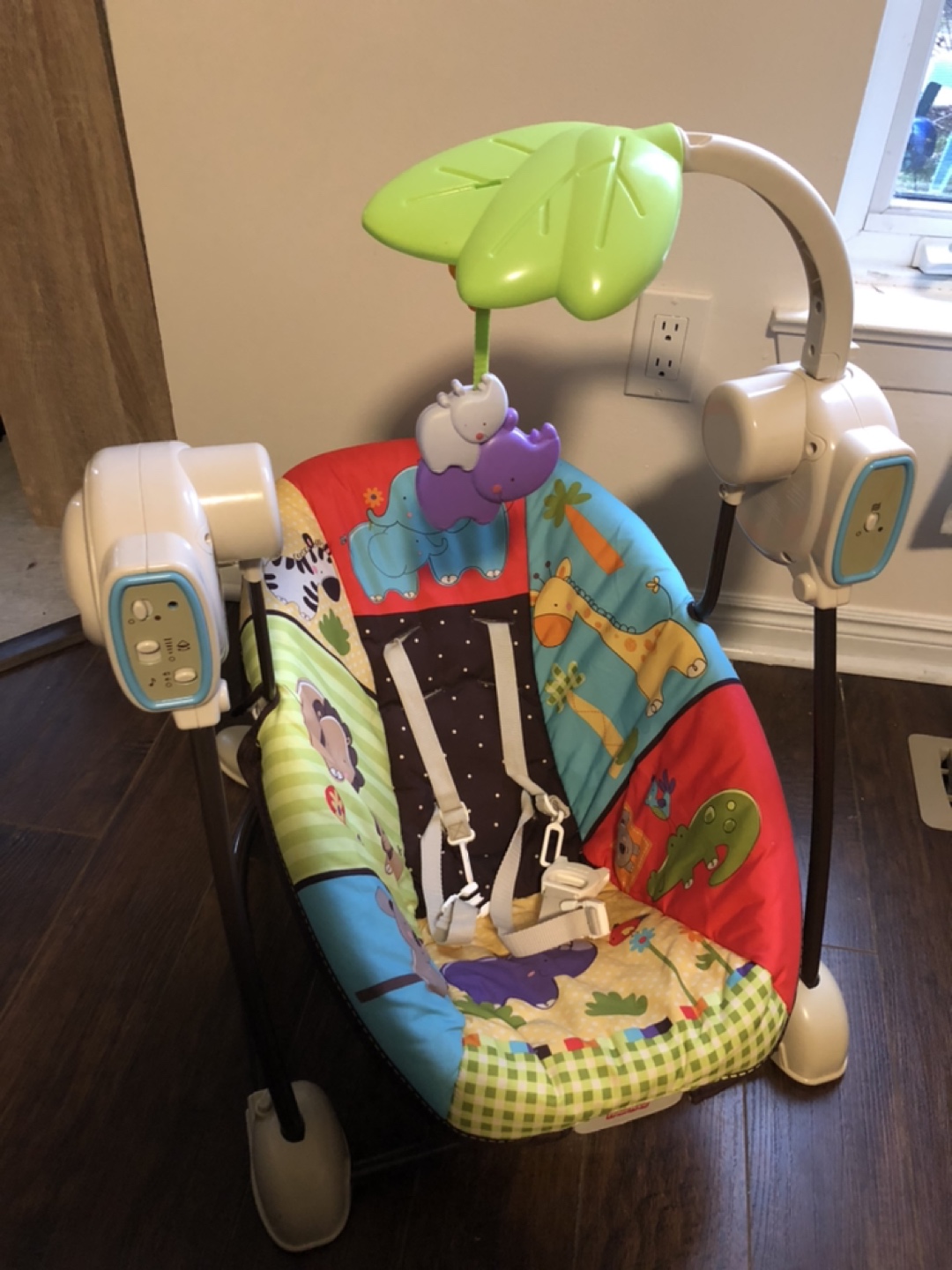 Fisher Price Swing for infant, Musical Swing - photo 4