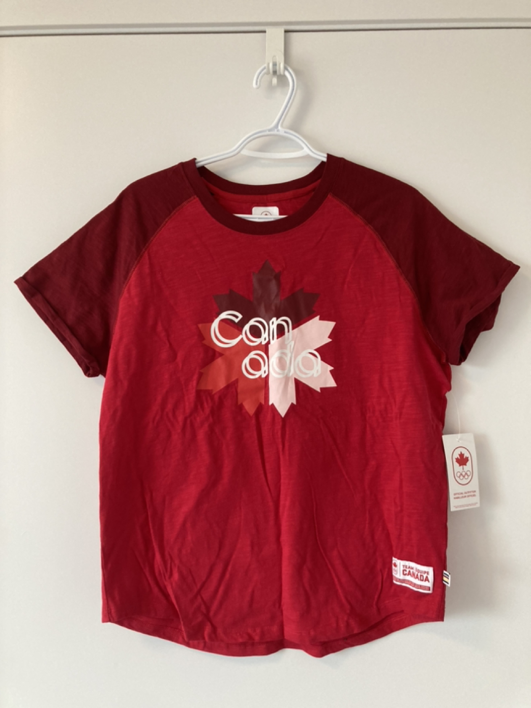 Women’s Large T-shirt thumbnail