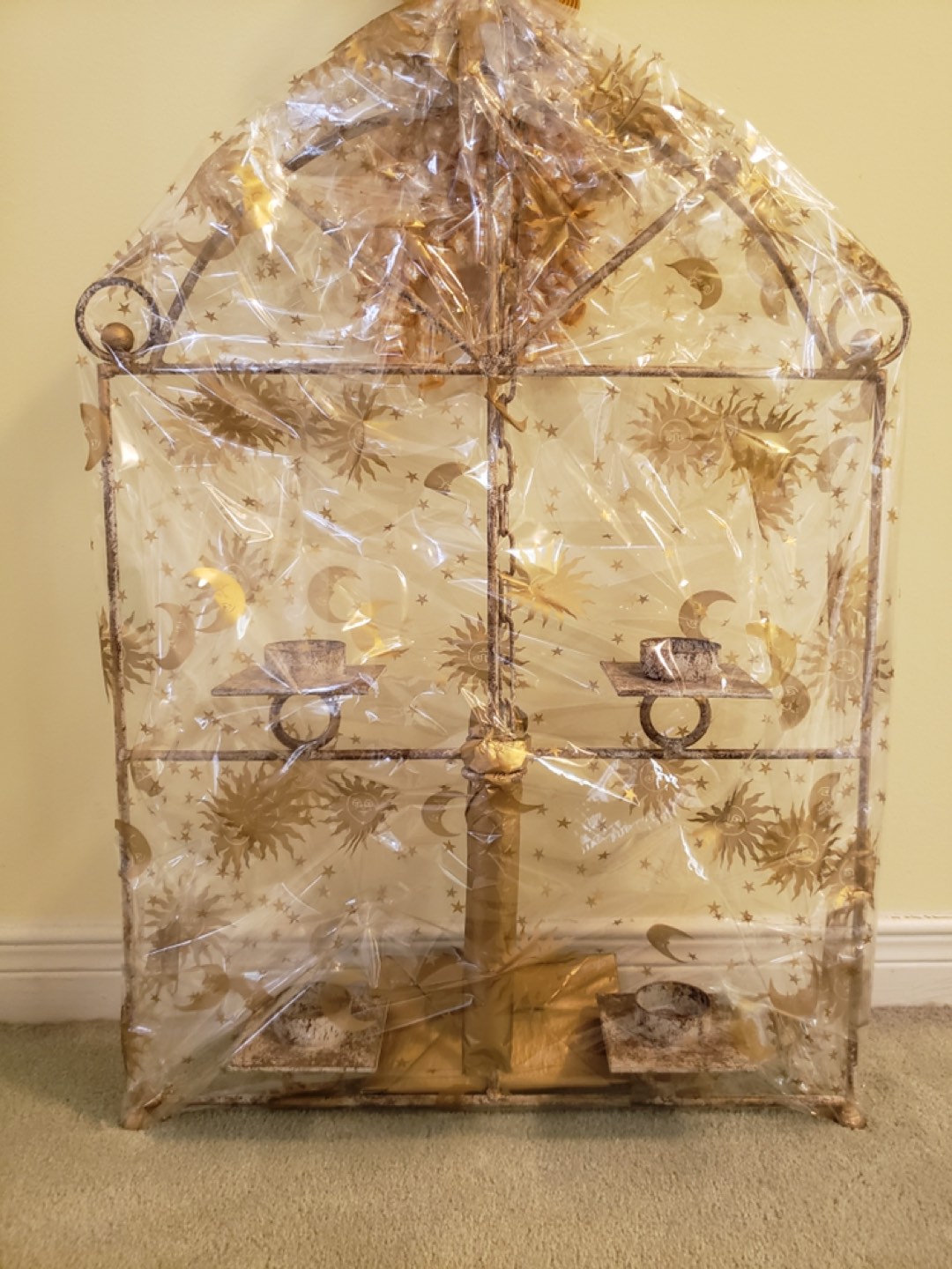 Metal/Wrought Iron Hanging Candle Holder image indicator(2)