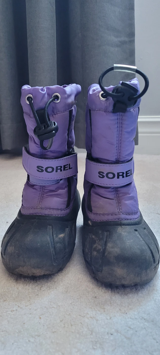 sorel 8T toddler winter boots