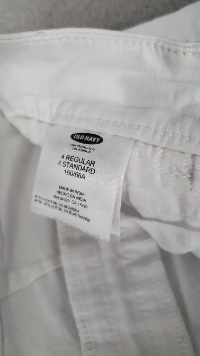 #freecycle white old navy pants - photo 3