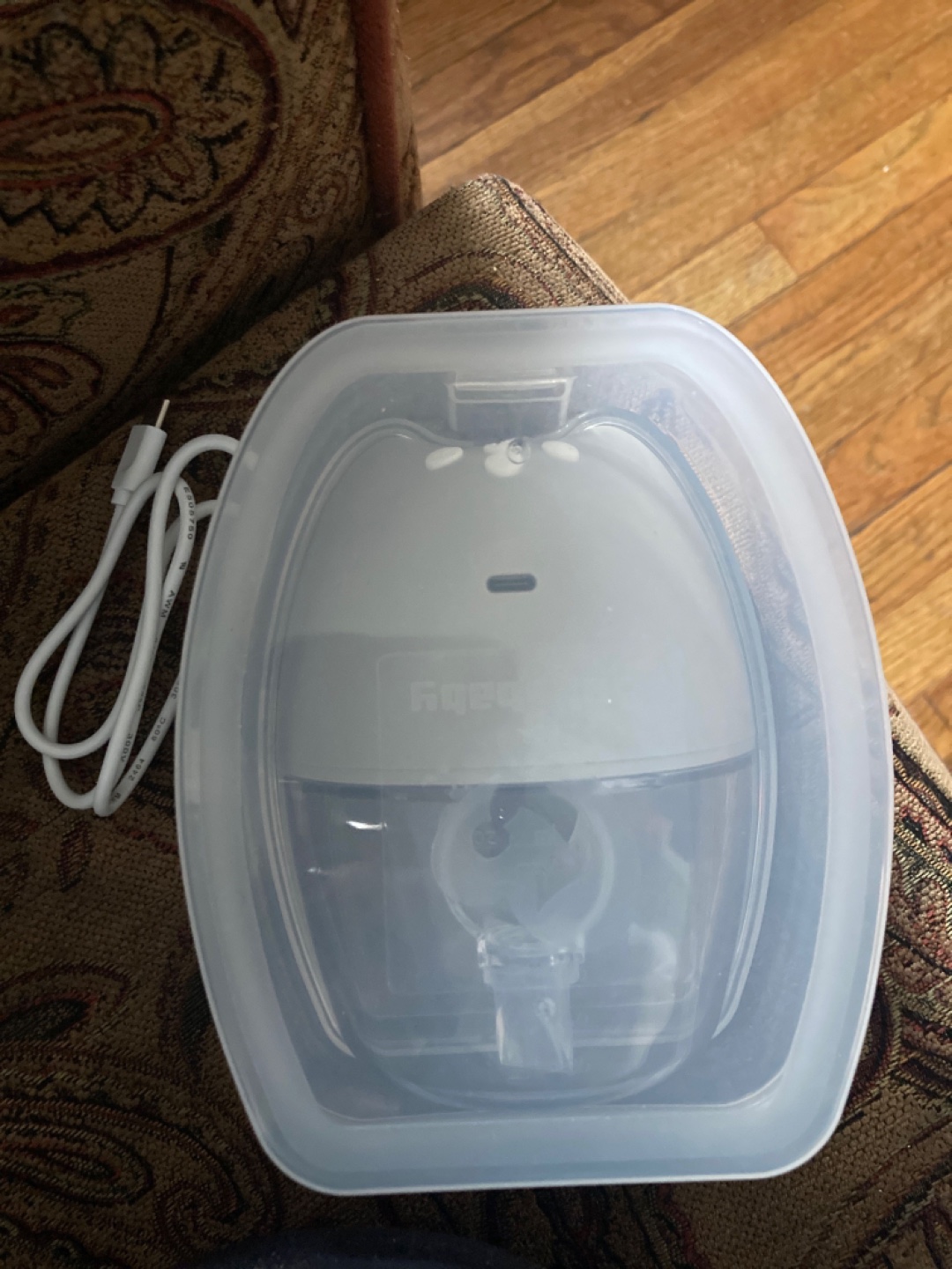 Bella baby portable breast pump - photo 3