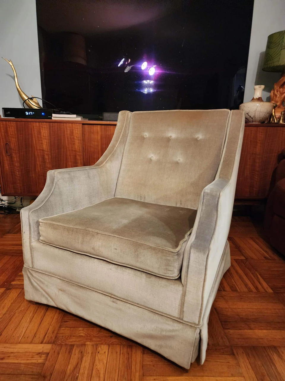 MCM Blue Tufted Armchair (delivery available) thumbnail
