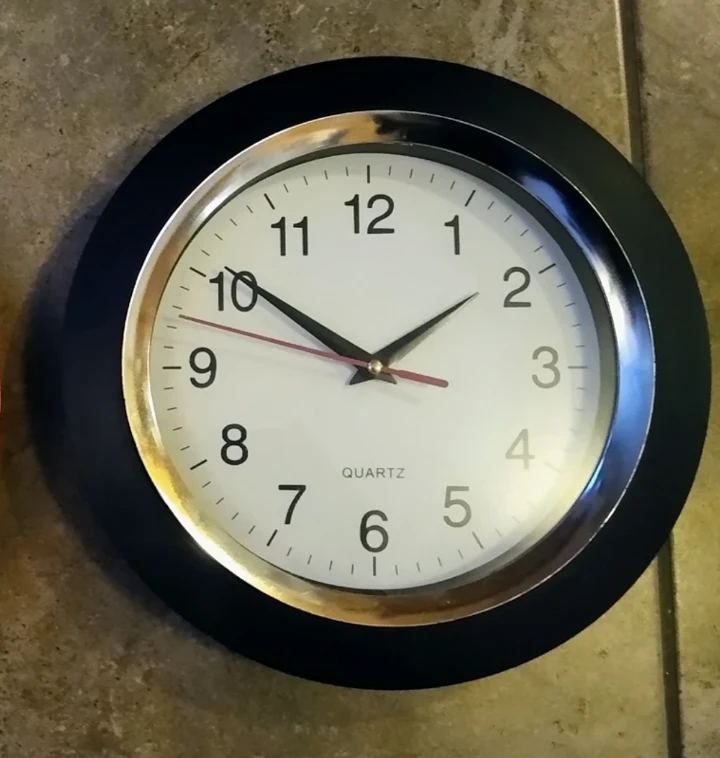 New Quartz Wall Clock thumbnail